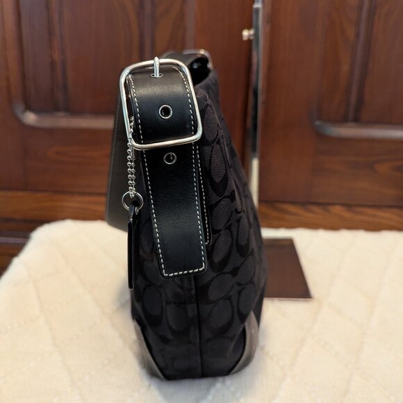 Coach Vintage Y2K - Signature and Leather Bucket Bag 6076 in Black - Picture 6 of 12
